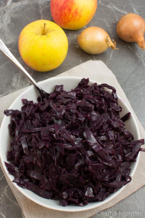 Klassischer Rotkohl - mein Lieblingsrezept für Apfelrotkohl