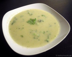 Sellerie-Fenchel-Brokkoli-Cremesuppe