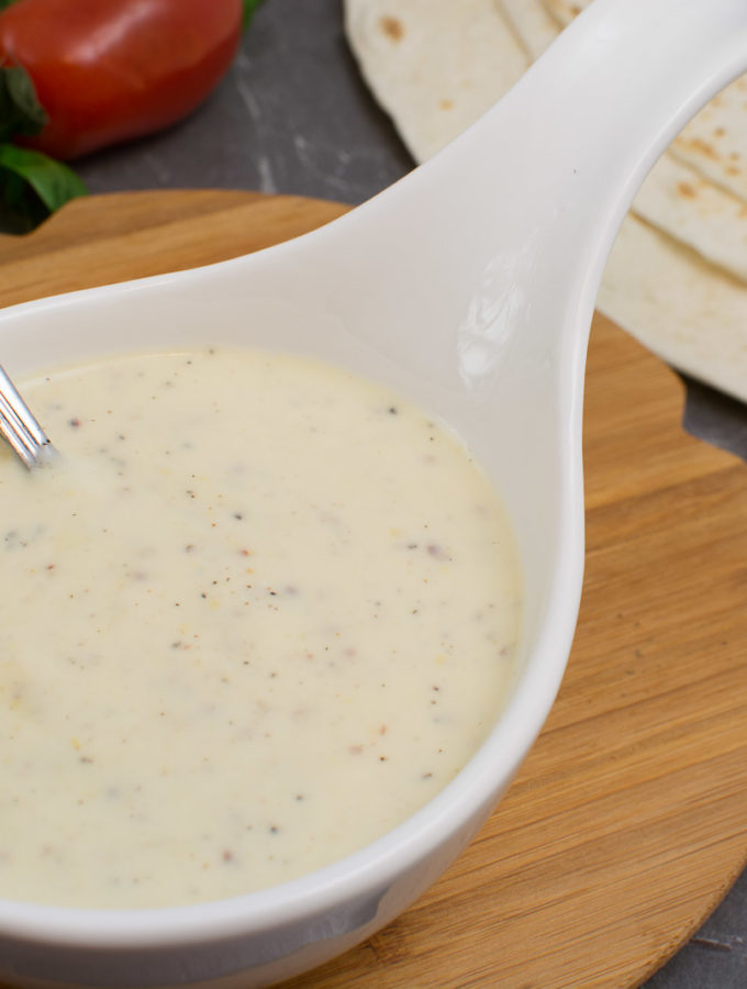 Honig-Senf Dressing mit Joghurt