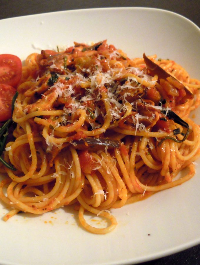 spaghetti mit kleinen polpos