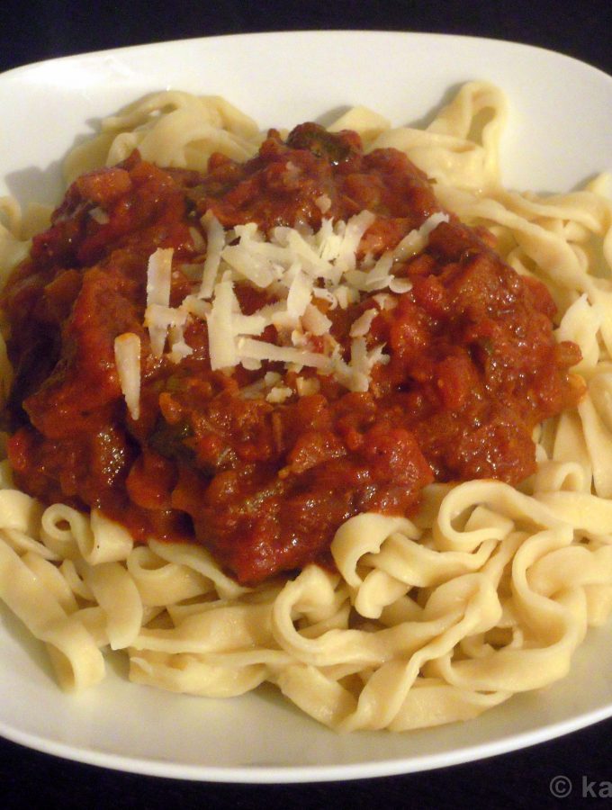 Tagliatelle mit geschmortem Rindfleisch