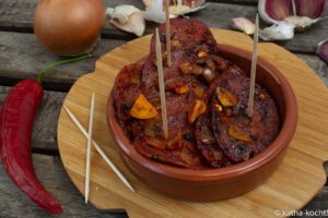 Tapas - pikante gebratene Salami