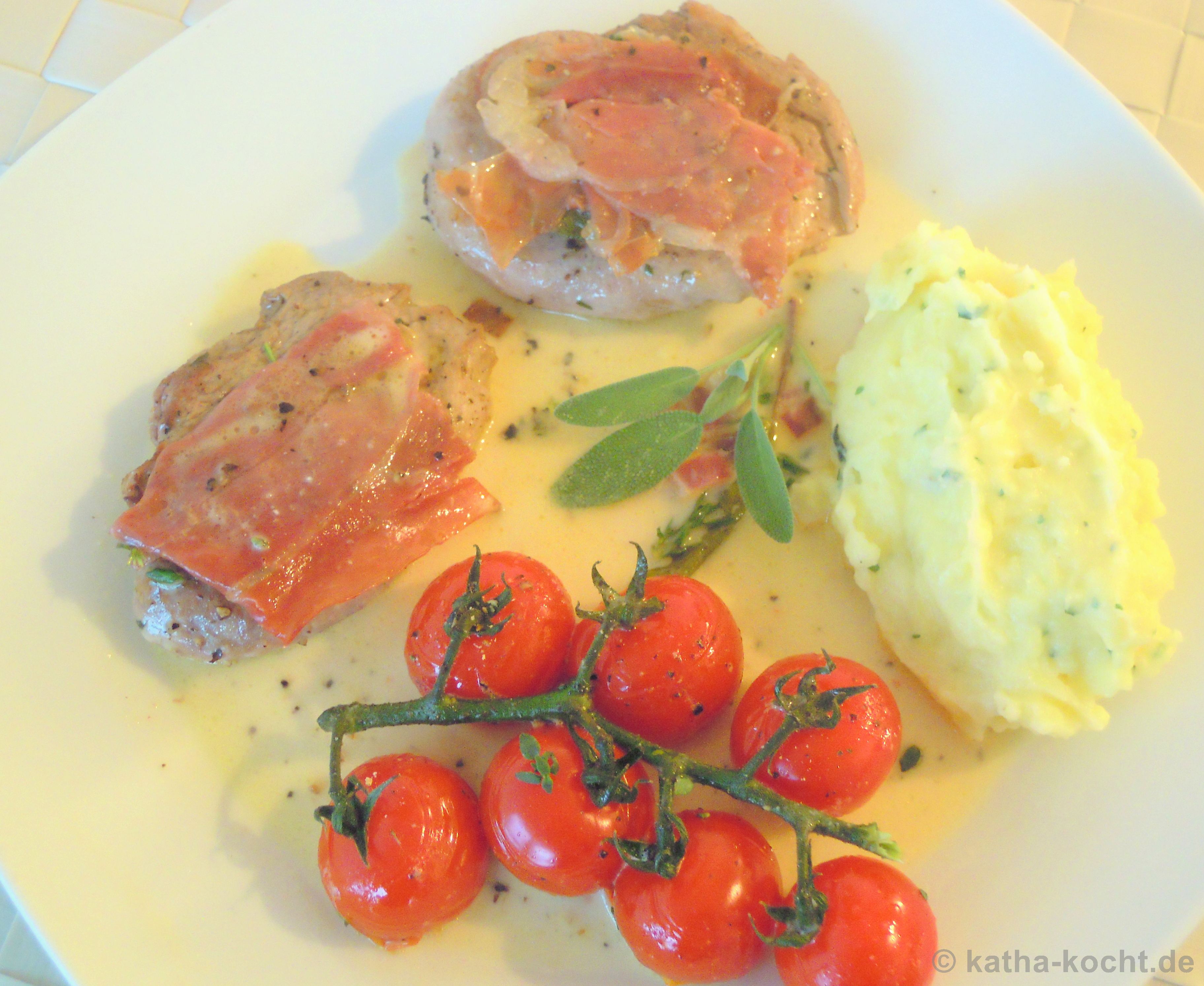 Saltimbocca vom Iberico mit Kartoffelpüree in Weißweinsauce