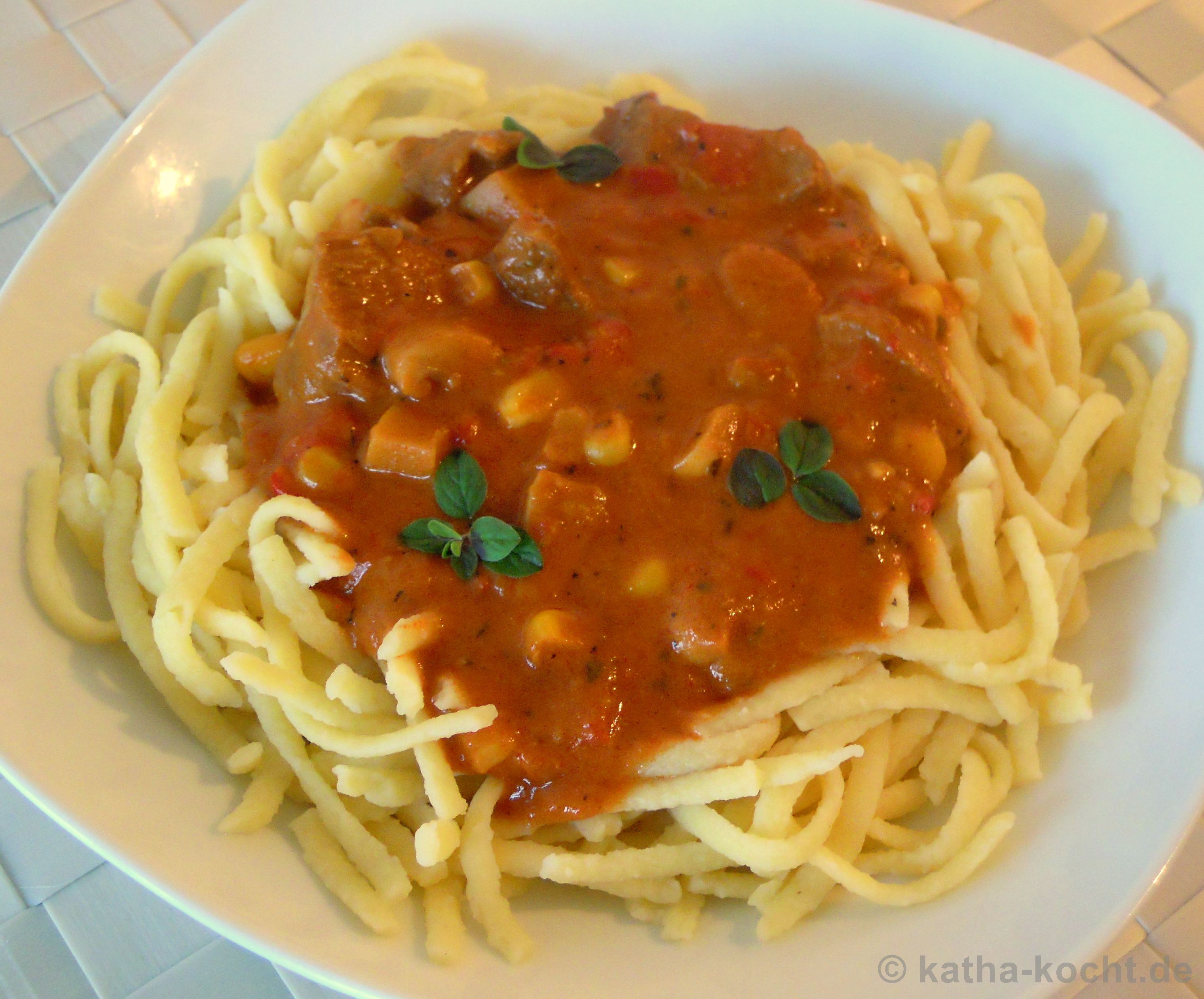 Schnelles Kalbsgulasch mit Spätzle