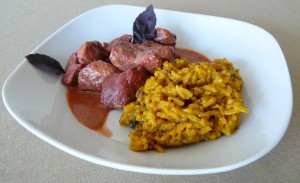 Rot-gelbes Lammcurry
