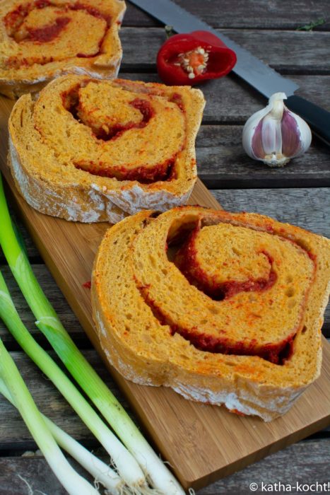 Paprika-Brotschnecke