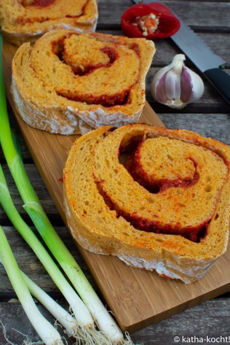 Paprika-Brotschnecke