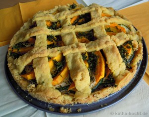 Herzhafter Kürbis-Zucchini Kuchen