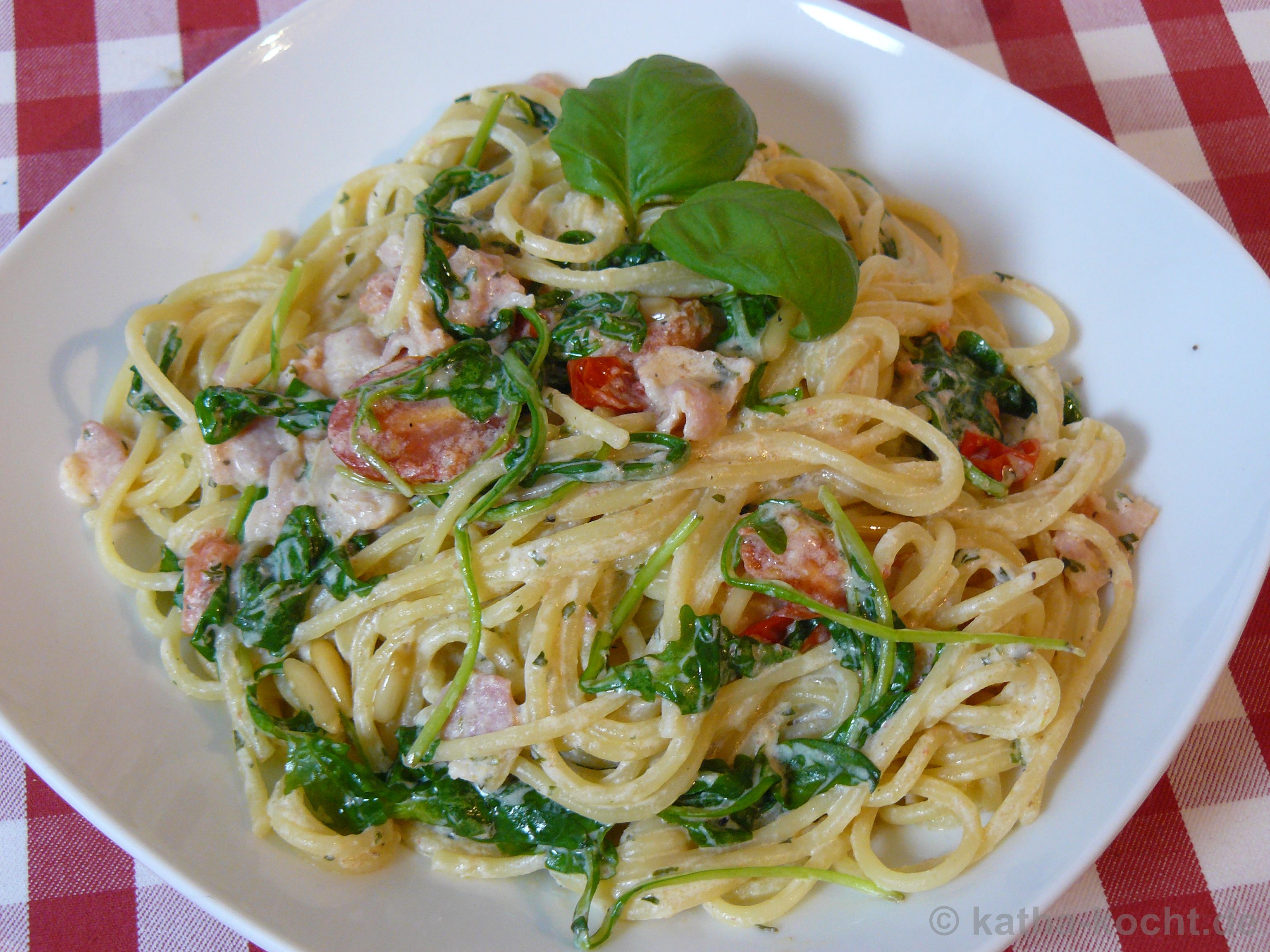 Pasta mit Frischkäse und Sardellen