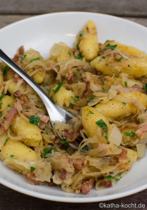 schupfnudelpfanne-mit-sauerkraut-3