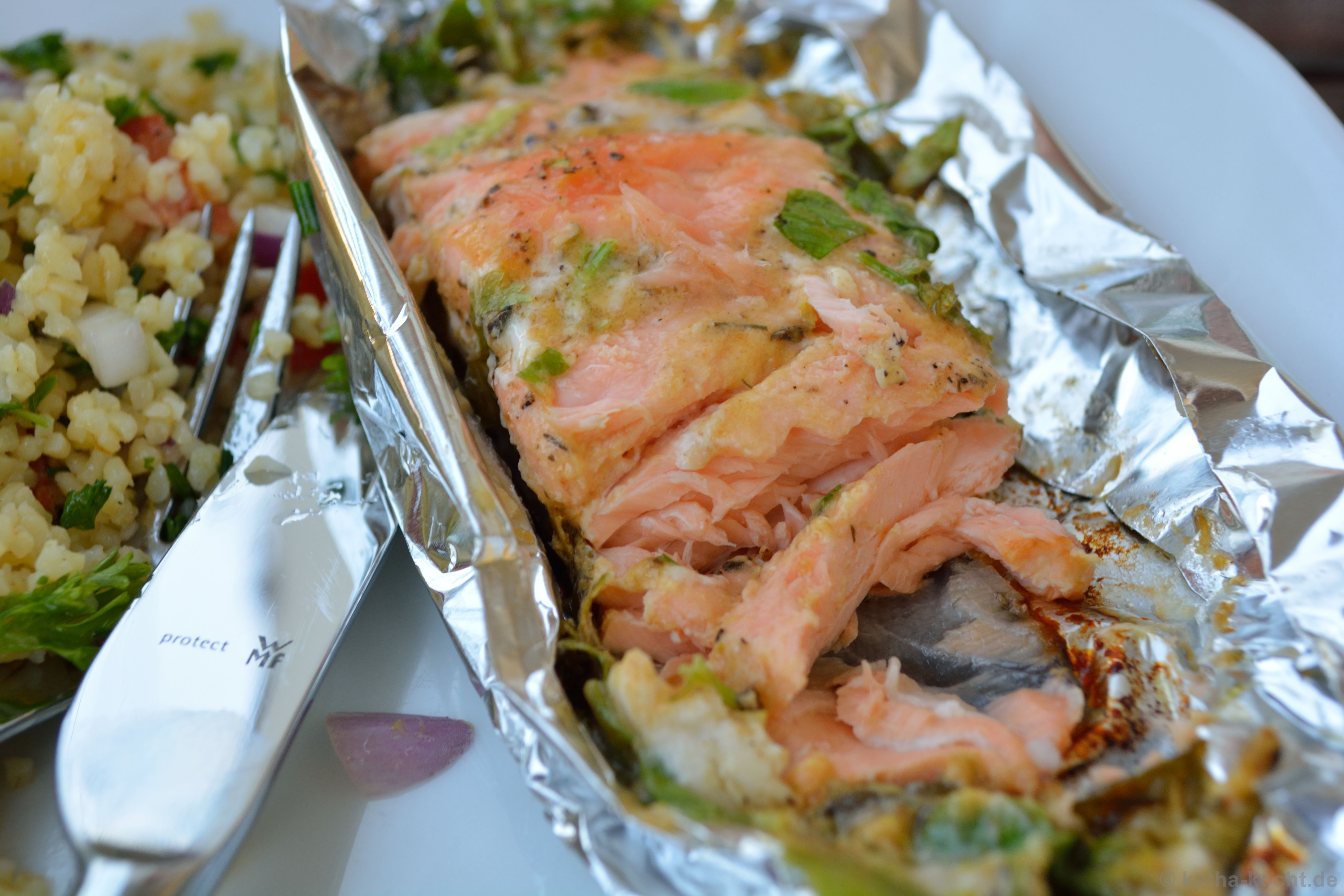 Gegrillter Lachs in Honig-Senf Marinade