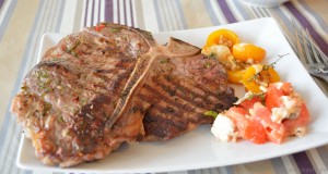 Gebackene Thymian-Aprikosen mit Manchego