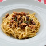 Tagliatelle Walnuss-Carbonara