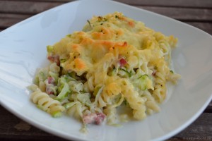 Nudelauflauf mit Speck und Zucchini
