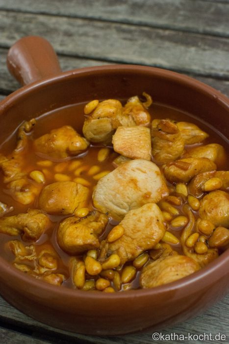 Tapas - Honig-Hähnchen mit Pinienkernen