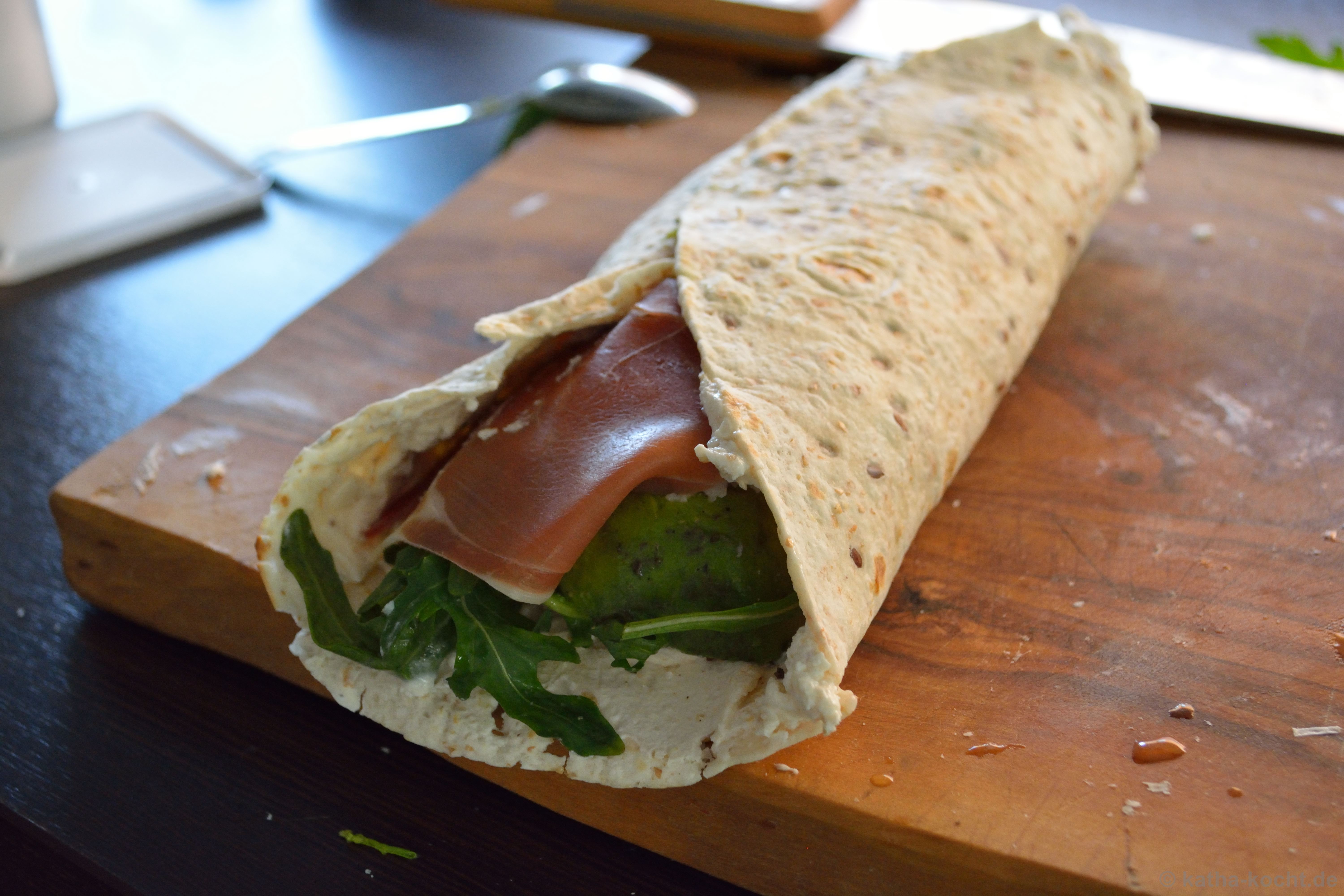 Avocado-Schinken Wrap