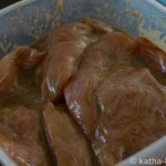 Putensteaks in Soja-Wasabi-Honig Marinade