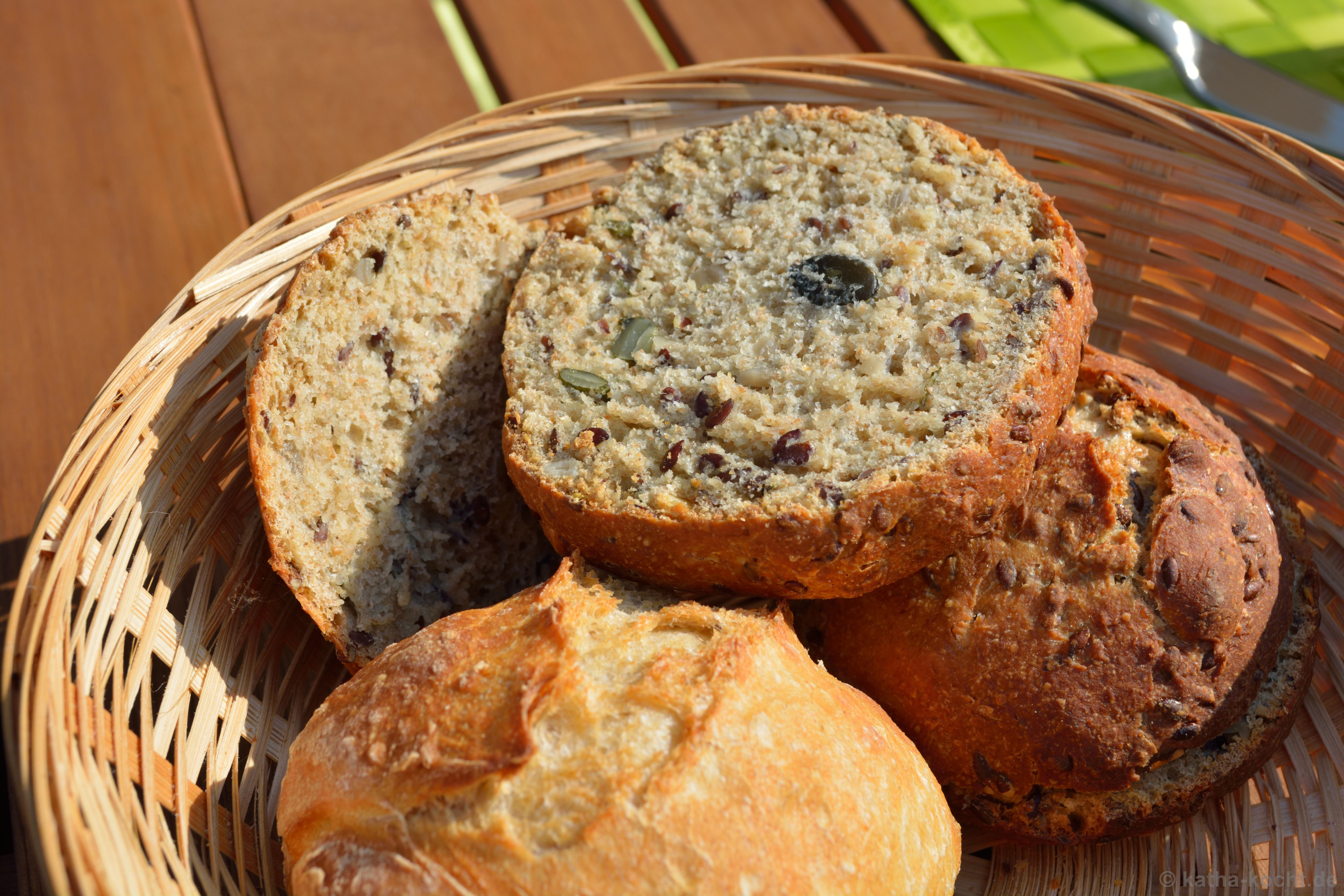 Mehrkorn-Brötchen