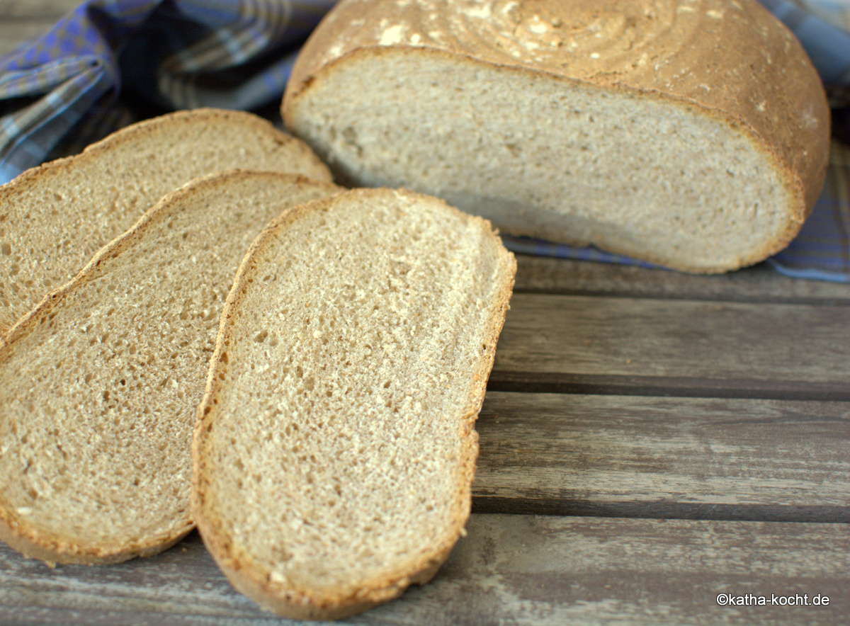 Saure Sahne-Dinkel Brot