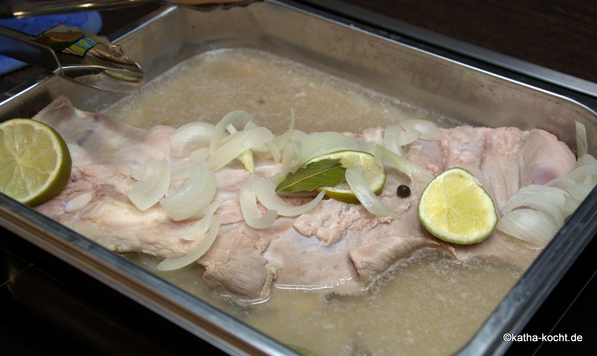 Rippchen in scharfer Tomaten-Honig Sauce - Katha-kocht!