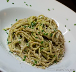 Dinkel Spaghetti mit Avocadosauce