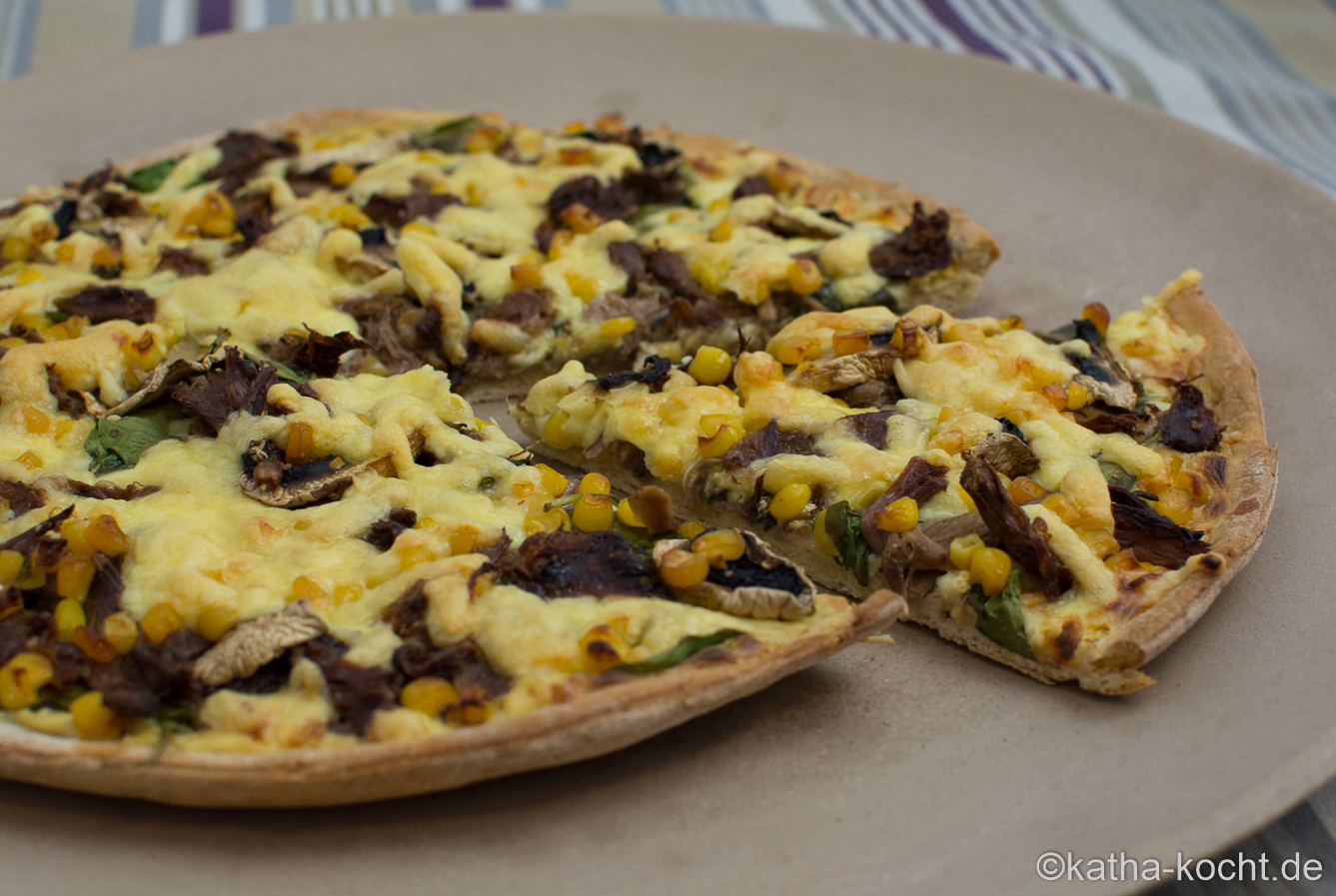 Dinkel BBQ Pizza