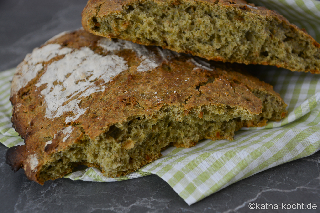 Dinkel-Fladen Brot mit Rucola