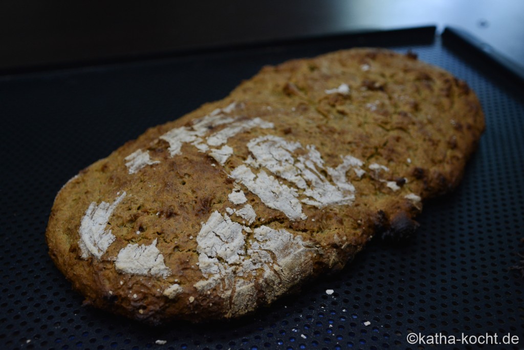 Dinkel_Brot_Mit_Rucola_  (8)