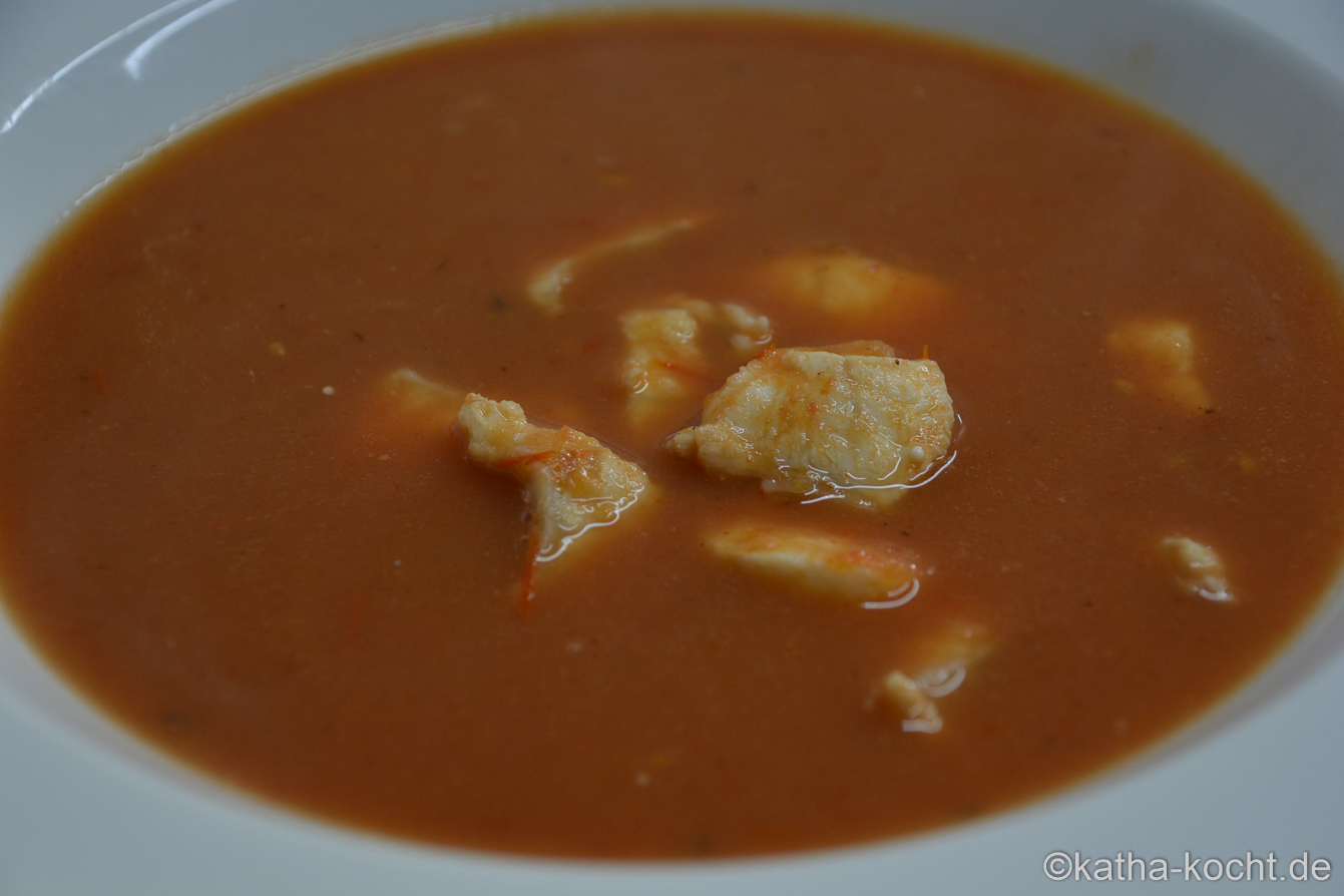 Tomaten Fischsuppe mit Steinbeißer