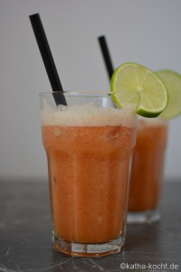 Exotischer Papaya Punsch