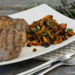 Gerösteter Kürbis mit Pinienkernen zum Steak