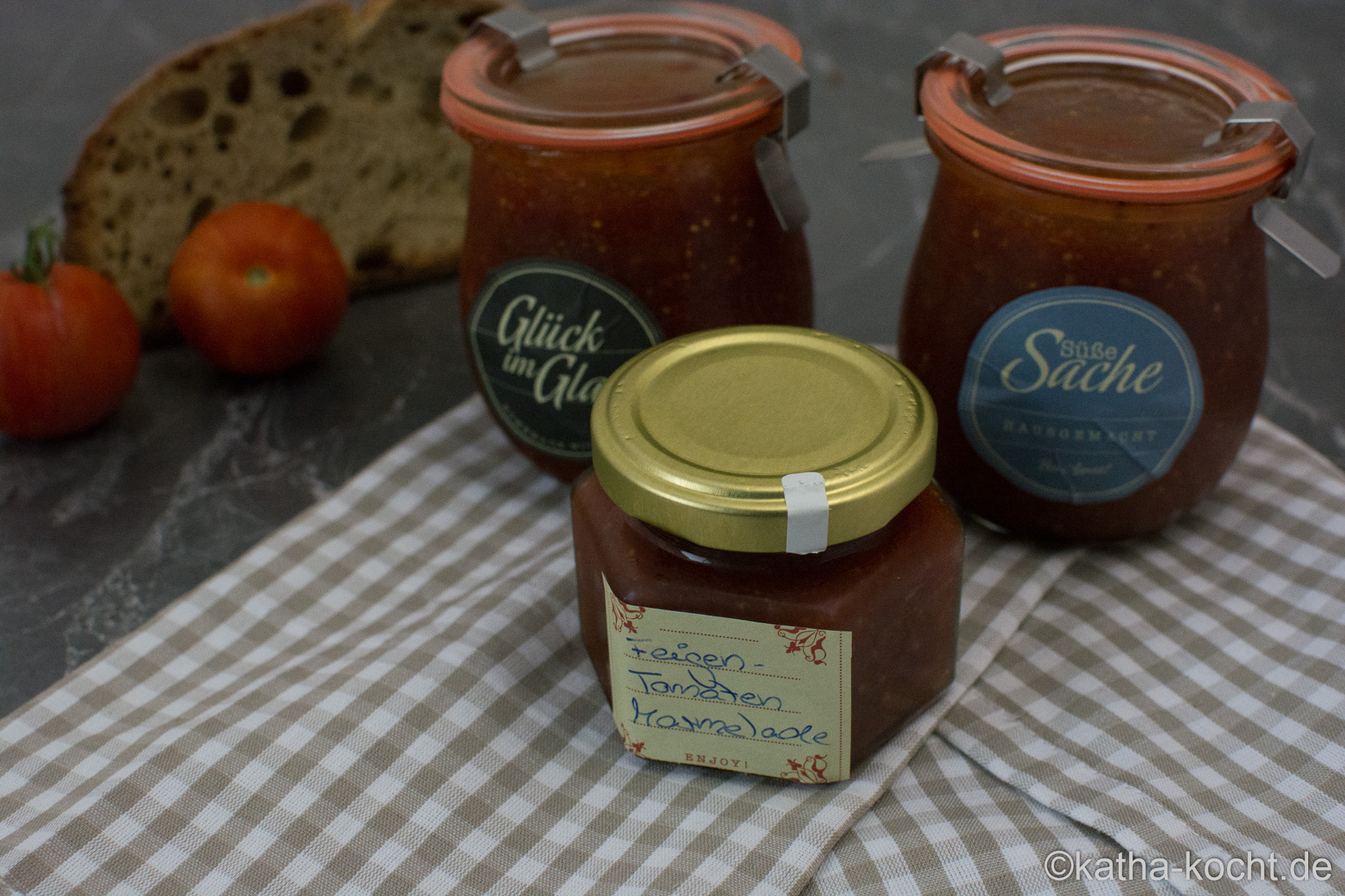 Tomaten Marmelade mit Feigen - Katha-kocht!