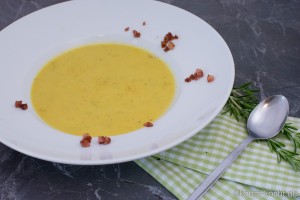 Zucchini Suppe mit Käse