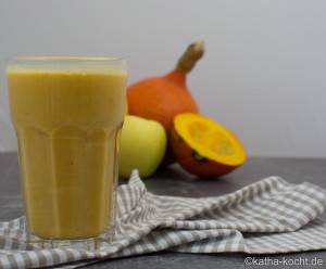 Kürbis-Buttermilch Drink mit Zimt