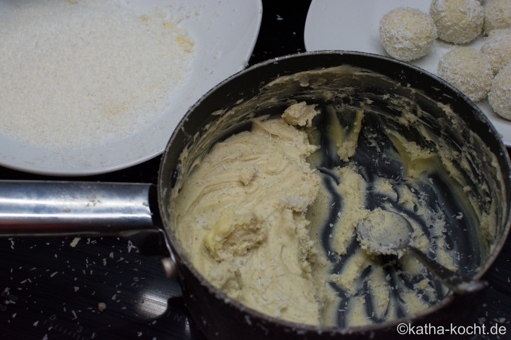 Eierlikörpralinen mit Kokos - Katha-kocht!