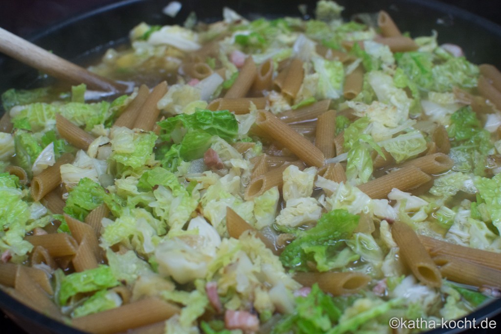 One_Pan_Pasta_mit_Wirsingkohl_ (8)