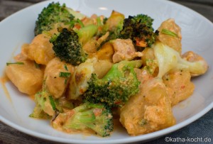 Gnocchi Auflauf mit Lachs und Brokkoli