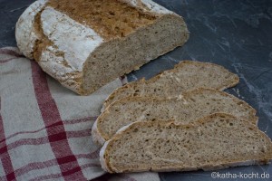 Schnelles Roggenschrot Brot
