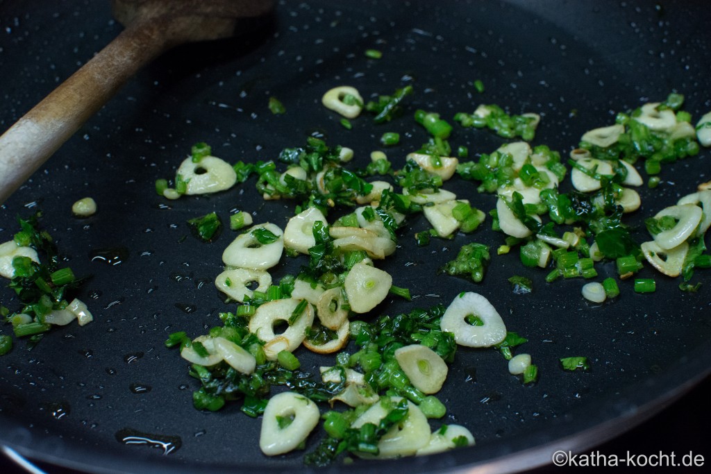 Spaghetti_Vongole_nach_Jamie_Oliver_ (9)