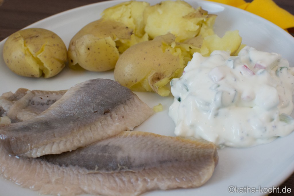 Matjes mit Kartoffeln und Frühlingsquark