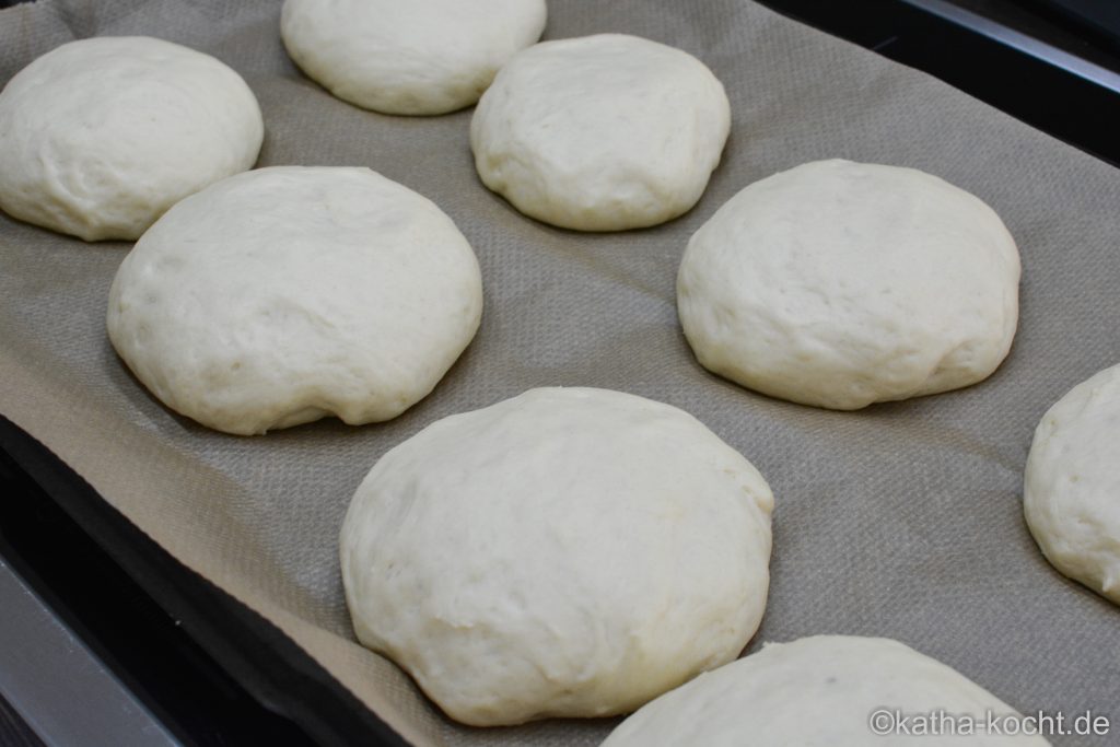 Flauschige_Burger_Buns_ (3)