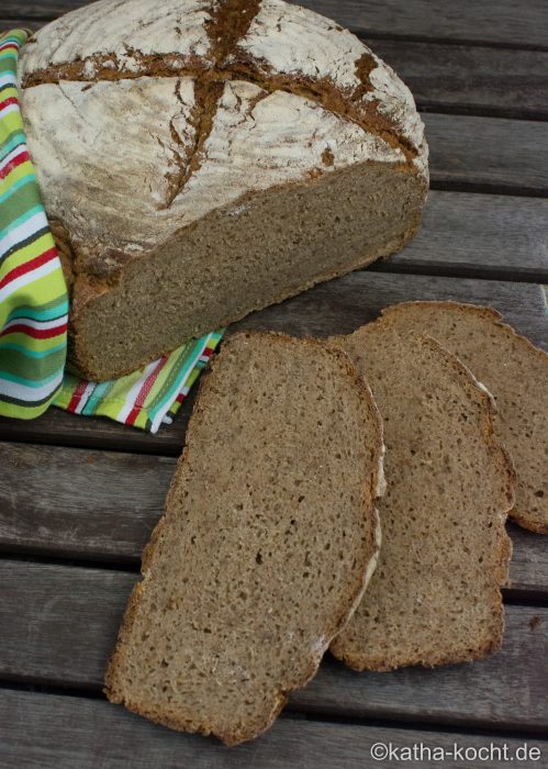 Roggenschrot_brot_aus_dem_Topf_ (24)