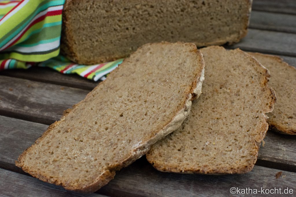 Roggenschrot_brot_aus_dem_Topf_ (28)