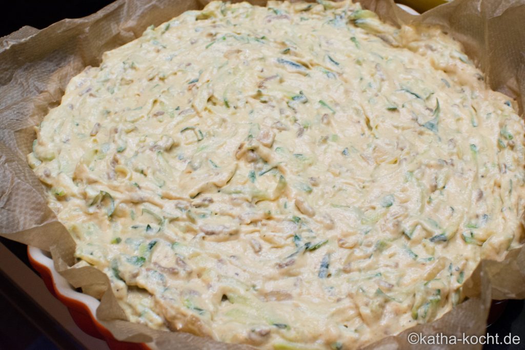 Zucchinikuchen mit Hackfleisch und Käse