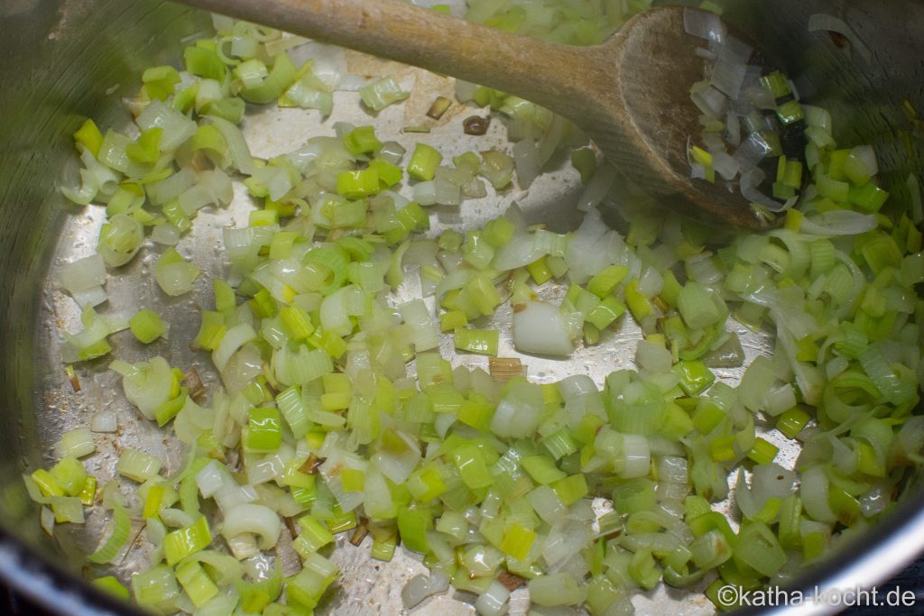 one pot pasta mit miesmuscheln und lauch