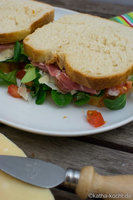 Sanwich mit italienischen Köstlichkeiten