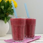 Banane-Waldfrucht Smoothie mit Kokosmilch