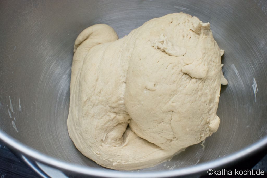 Kleines Landbrot aus dem kalten Topf