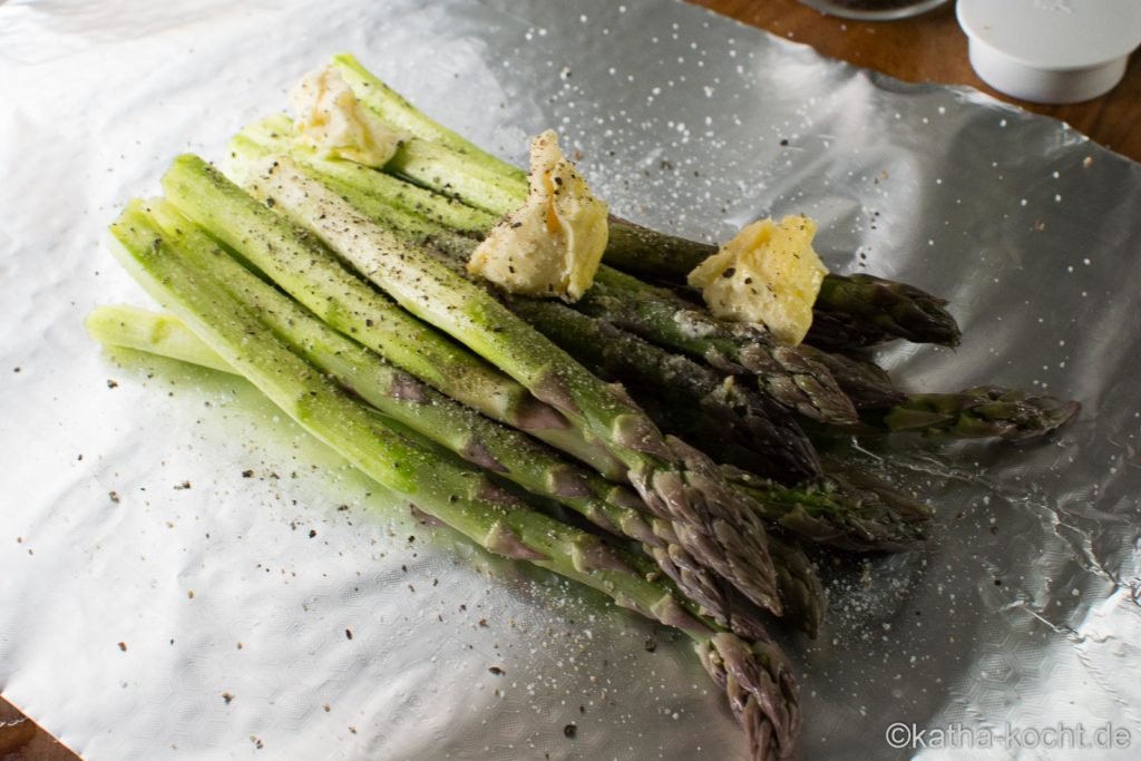 Lammrücken mit gebackenem Spargel