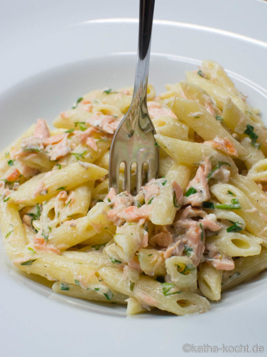 Penne mit Lachs in Sahnesauce 